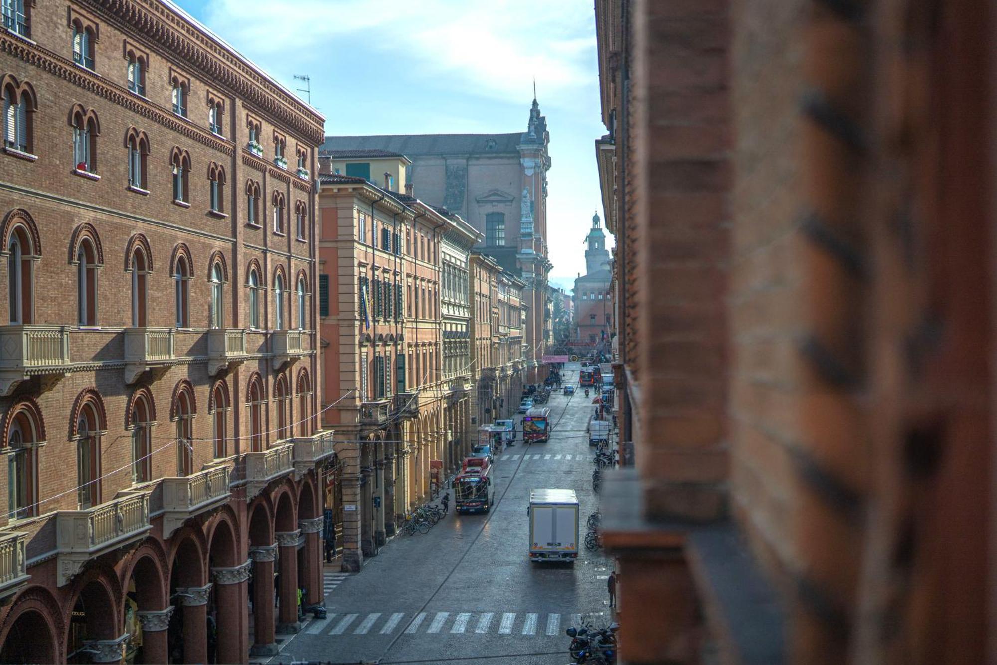 Suite In The Center Of Bologna - Up To 4 Guests, Bologna